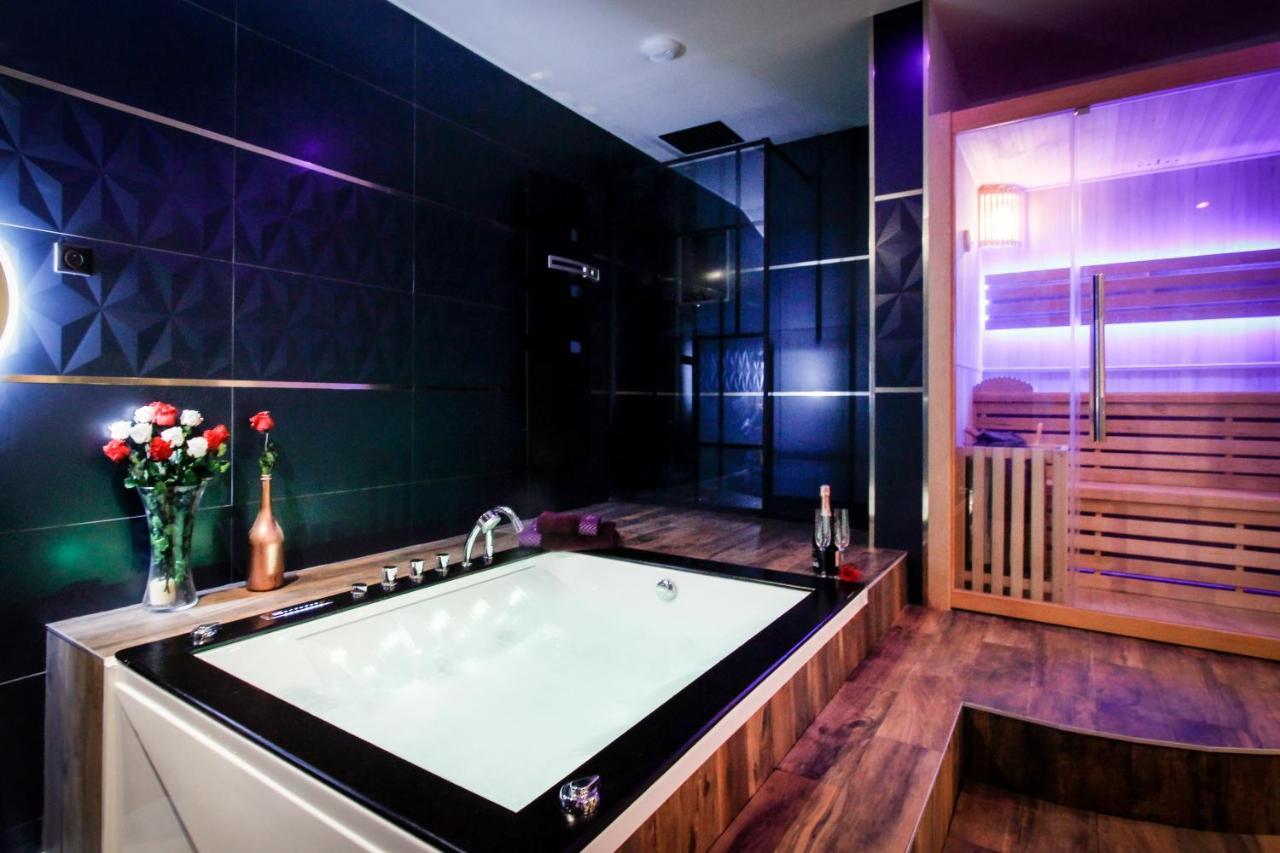L'Ecrin Champenois - Suite Avec Balneo Et Sauna Prives ชาลงส์-อ็อง-ชองปาญ ภายนอก รูปภาพ