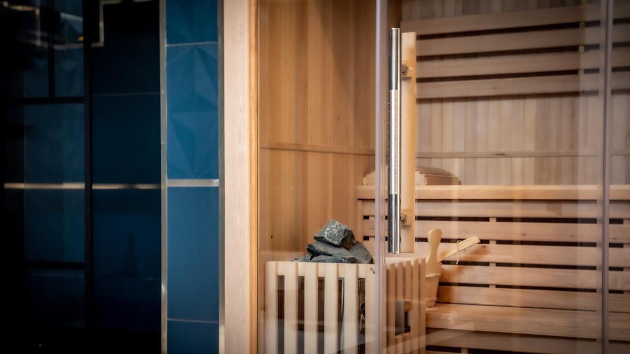 L'Ecrin Champenois - Suite Avec Balneo Et Sauna Prives ชาลงส์-อ็อง-ชองปาญ ภายนอก รูปภาพ